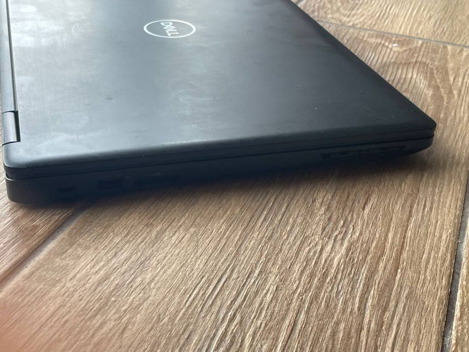 Dell Latitude 5591 16гб DDR4 512гб 6 ядер