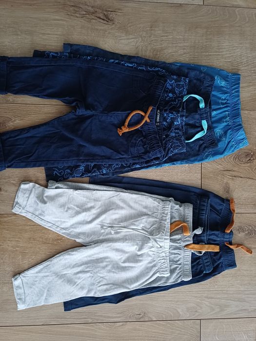 Zestaw, paka ubrań r.80