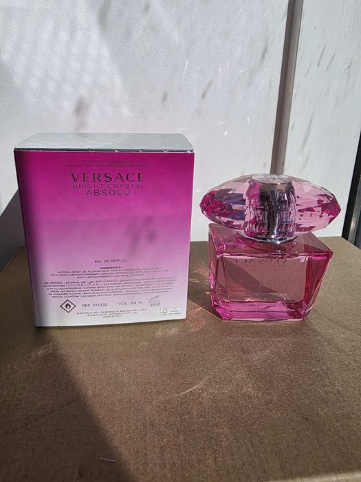 Парфумовану воду Versace Bright Crystal Absolu об'ємом 90 мл ДУХИ