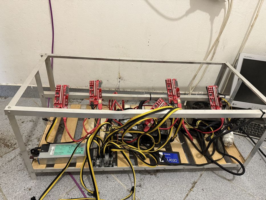 3 complete mining rigs ready to mine64283775768450122