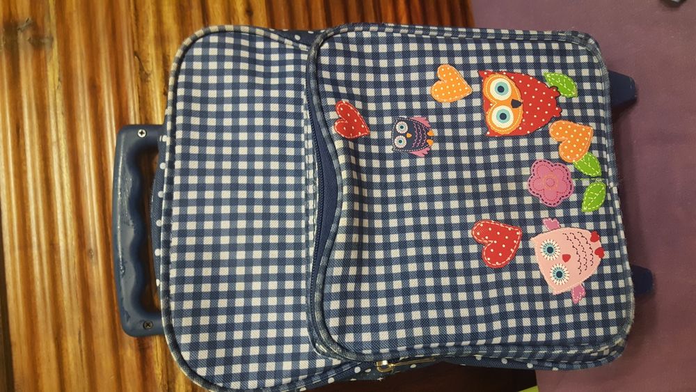 walizka w sowy na podroze male i duze