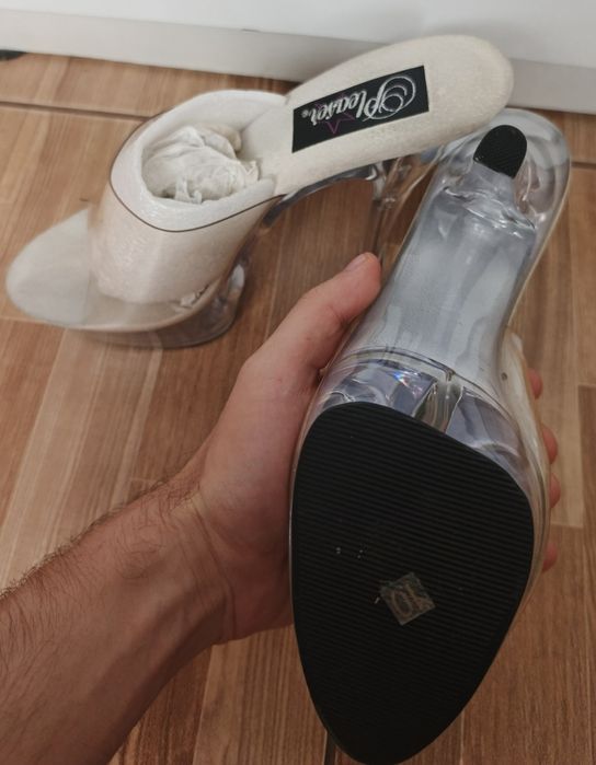 Продам красивые pleaser