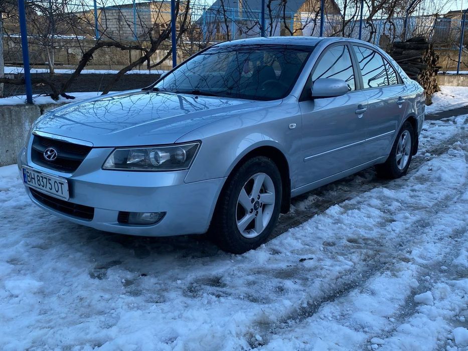 продай авто Hyundai sonata
