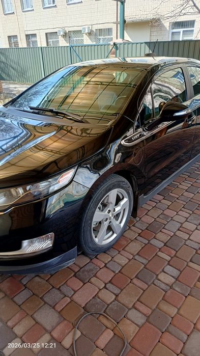 Шевроле Вольт 2015