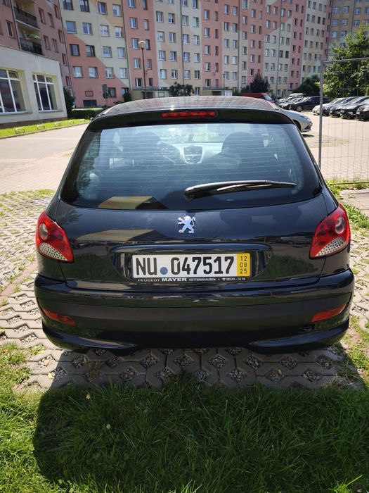 Peugeot 206 Peugeot 206 + plus. Po opłatach aktualny przegląd.