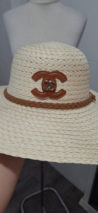 Chanel kapelusz słomkowy