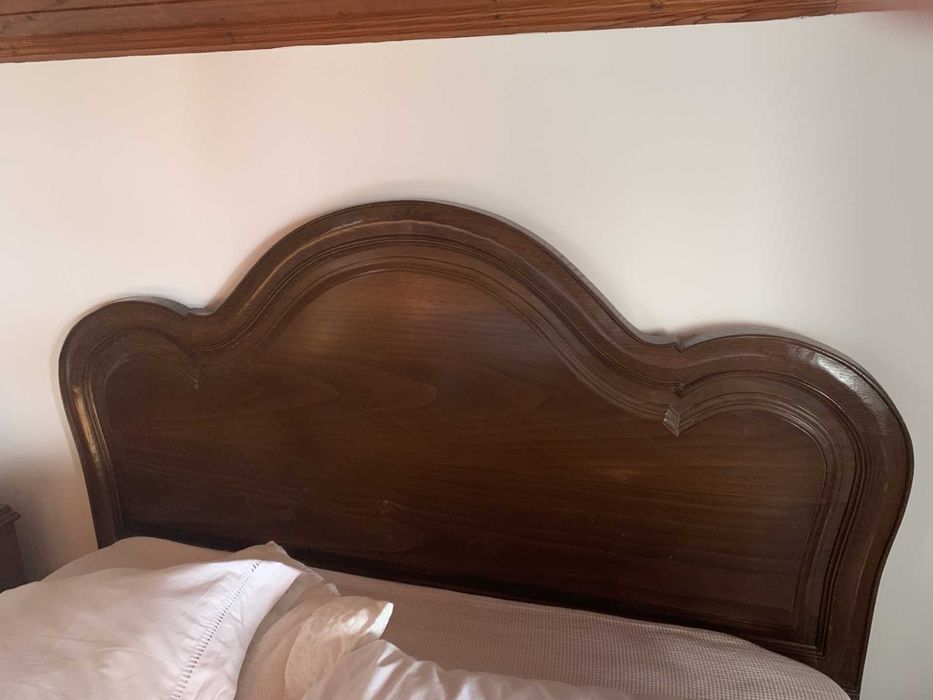 mobília de quarto de madeira de castanho