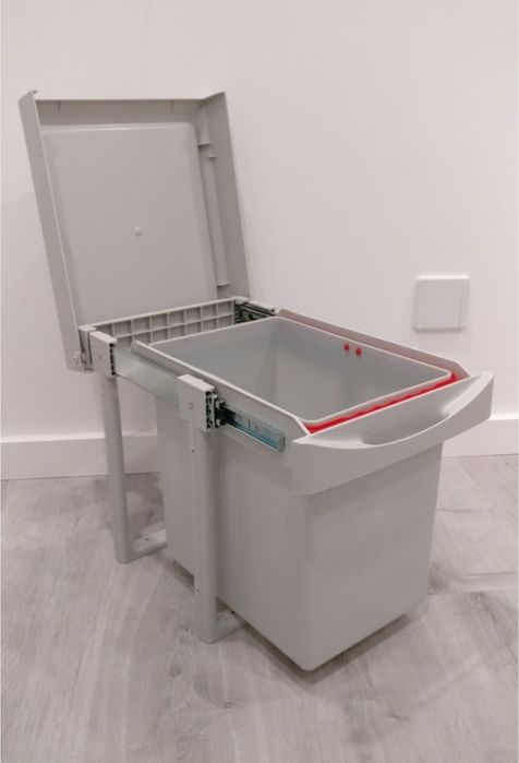 Caixote do Lixo Extraível para Armário de Cozinha 16L – Novo