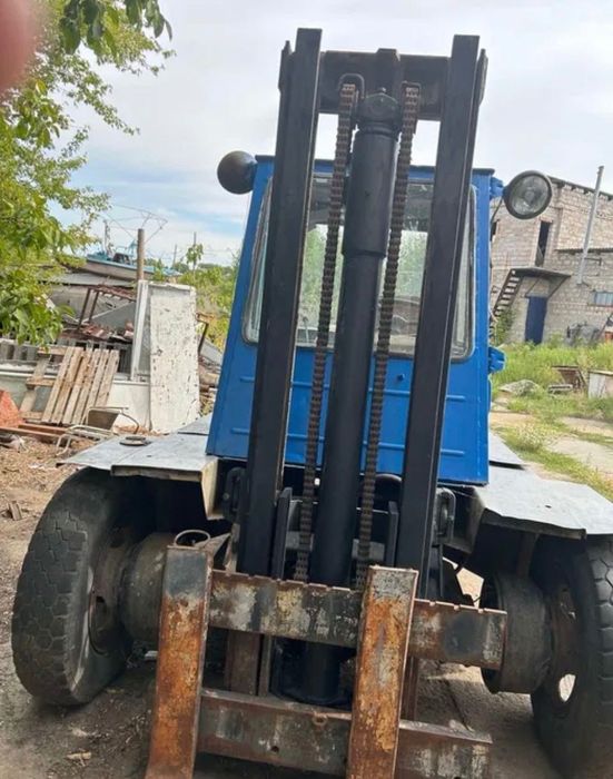 Продаю автопогрузчик вилочний