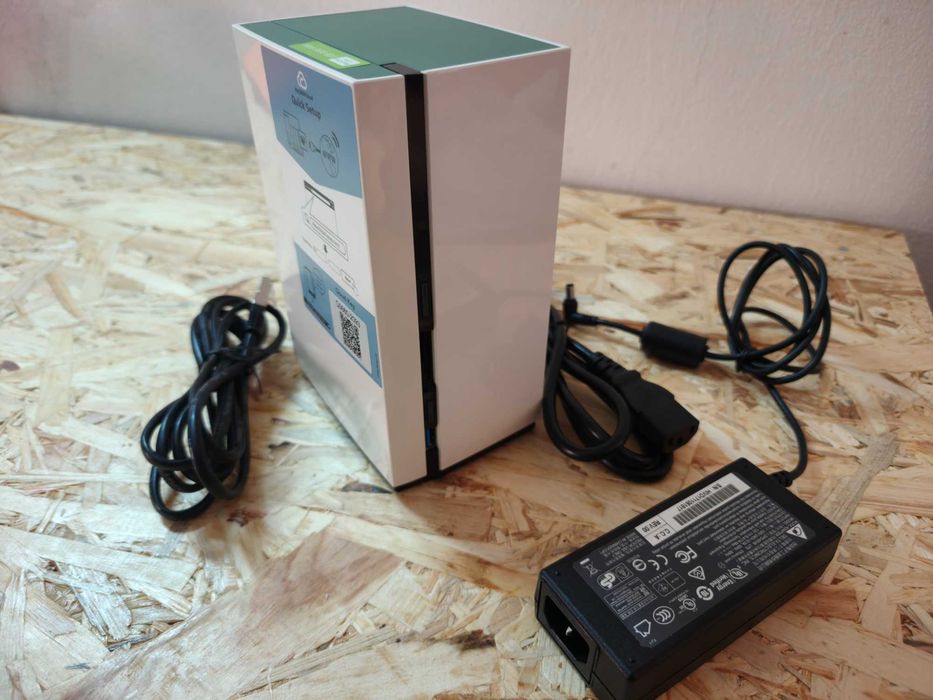 NAS Qnap TS-228