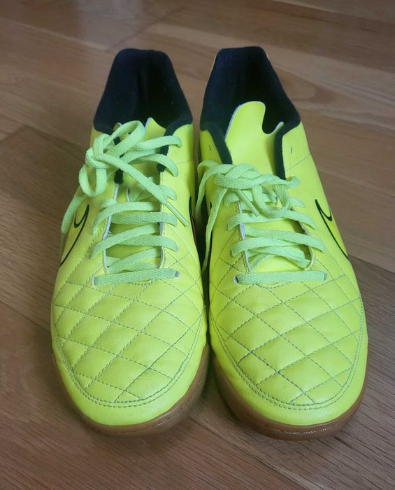 Футзалки Tiempo (устілка 29 см, 45 eur)