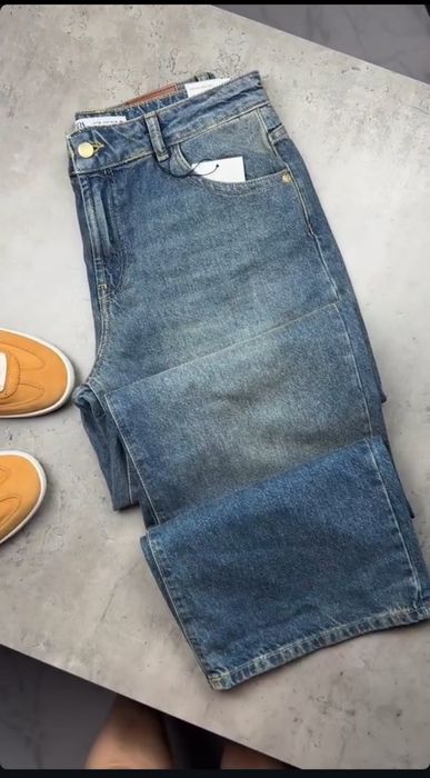 Джинсы Zara WIDE LEG  р 36 новые