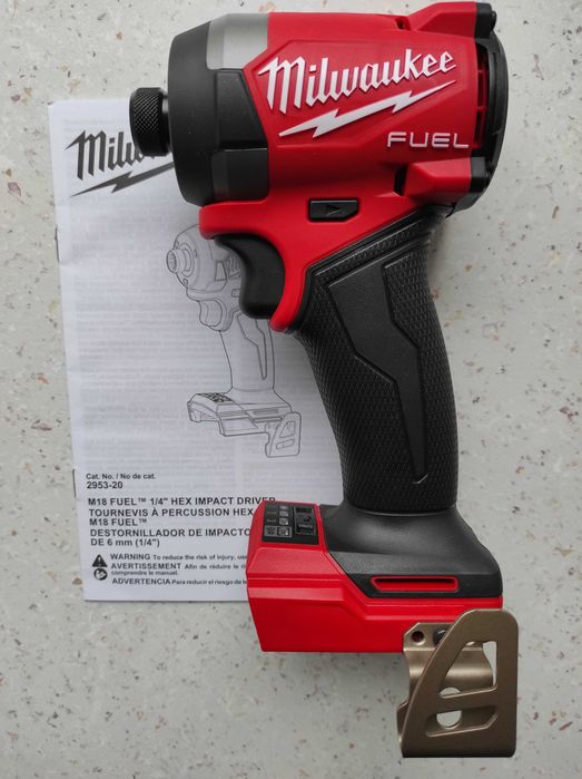 Аккумуляторный ударный винтоверт Milwaukee 2953-20 (FID3-0) M18 FUEL