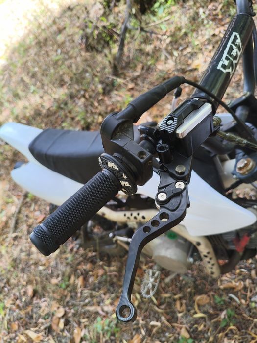 Pit Bike YCF 125cc – Como Nova (Muito Material Novo!)