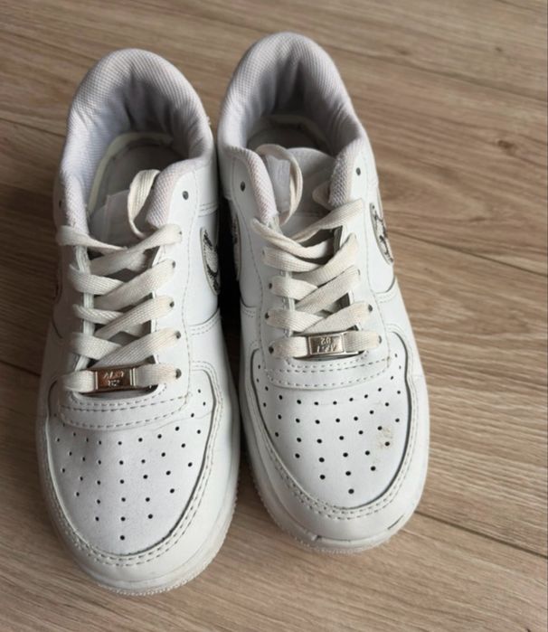 Buty Nike w rozmiarze 37