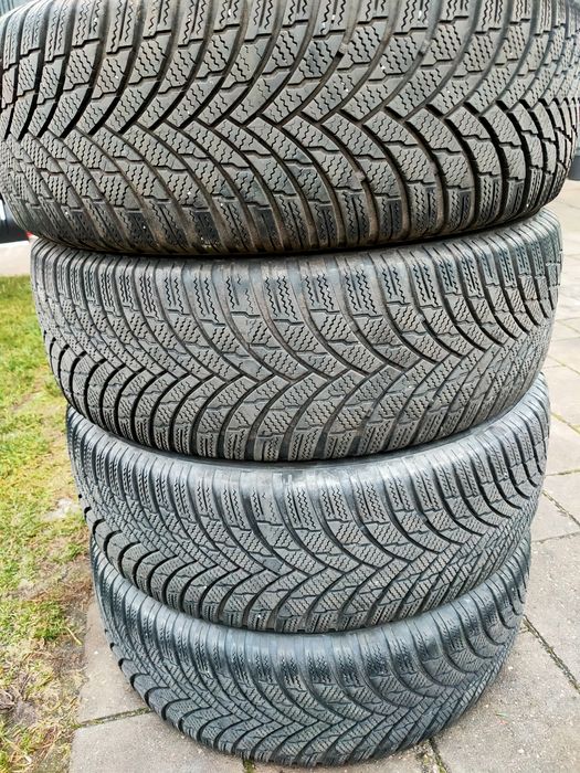 225 60 R18  4sz.  2022r