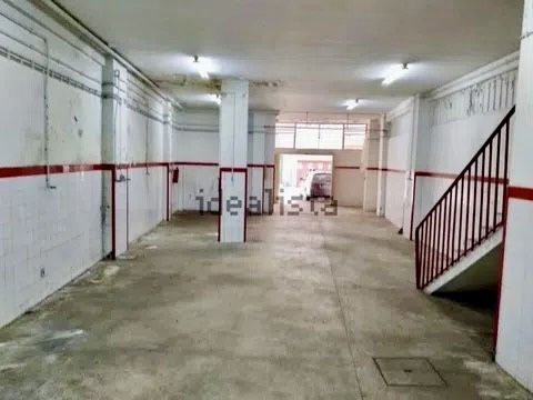 Armazem / Garagem com licença de serviços Porto centro