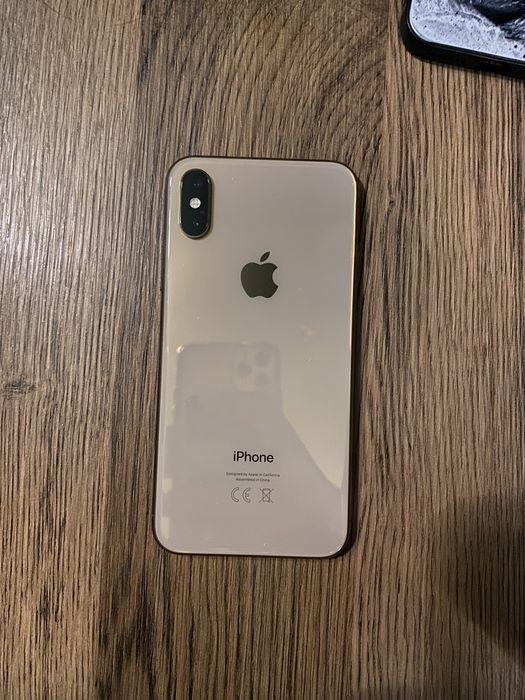 iPhone XS 64GB Gold