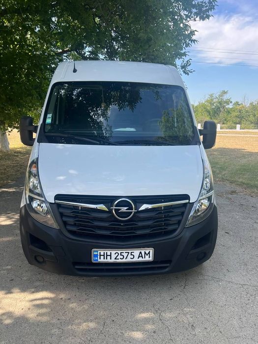 Автомобиль Opel Movano