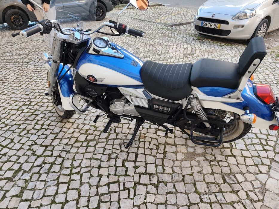 Vendo Motociclo UM Comando 125cc – 2020