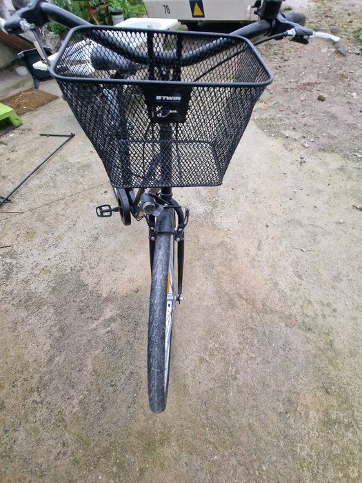 Bicicleta de cidade B’TWIN com cesto – Muito confortável
