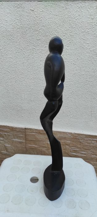 Macaco feito á mão em pau preto