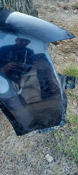 Błotnik Audi A4 b6 prawy kod LZ5L