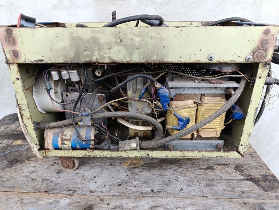 Продам напіватомат