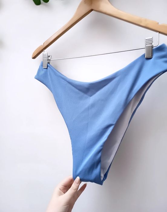 Parte de Baixo de Biquíni Azul Clara