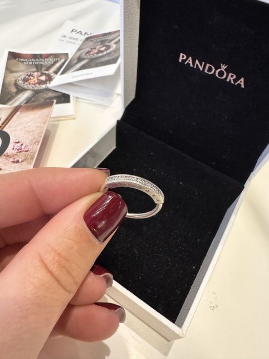 Каблучка Pandora оригінал 17,5розмір