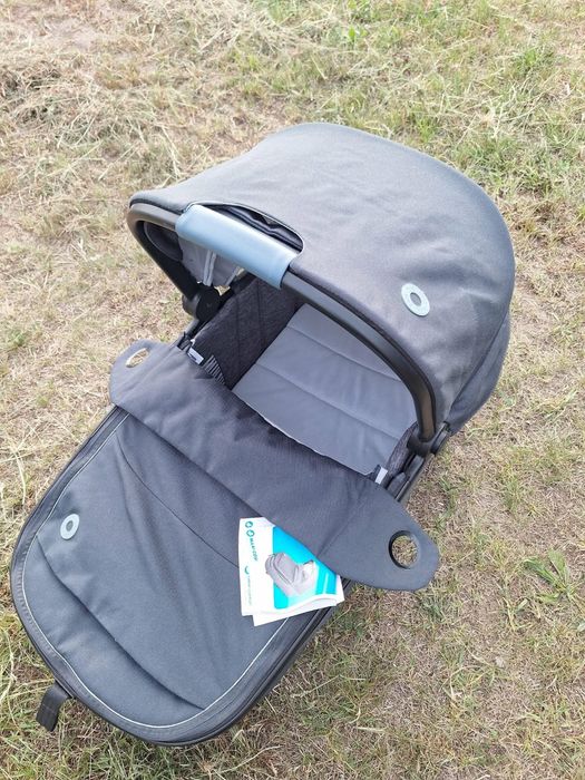 Sprzedam wozek Maxi-Cosi, stan bardzo dobry, gondola nowa z metką