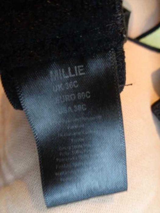 Nowy Biustonosz czarny z koronki marki Millie, rozm. 80 C