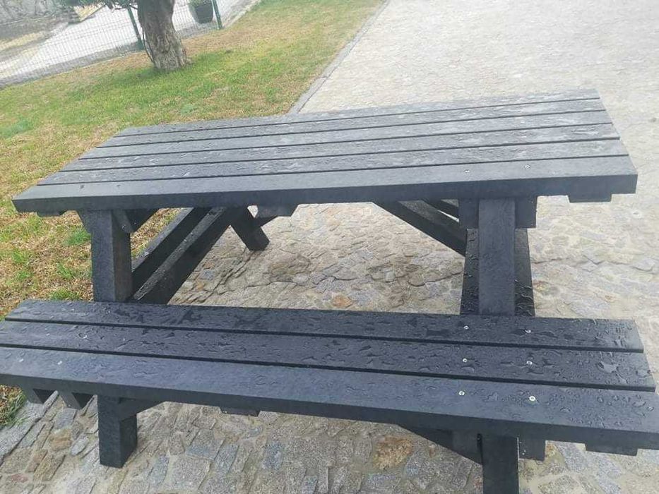 Mesas de exterior com 1.80x77 cm. Para Sol ou Chuva