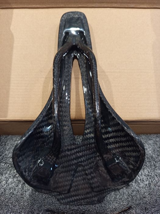 Седло Kore Ultimate Carbon 255x140