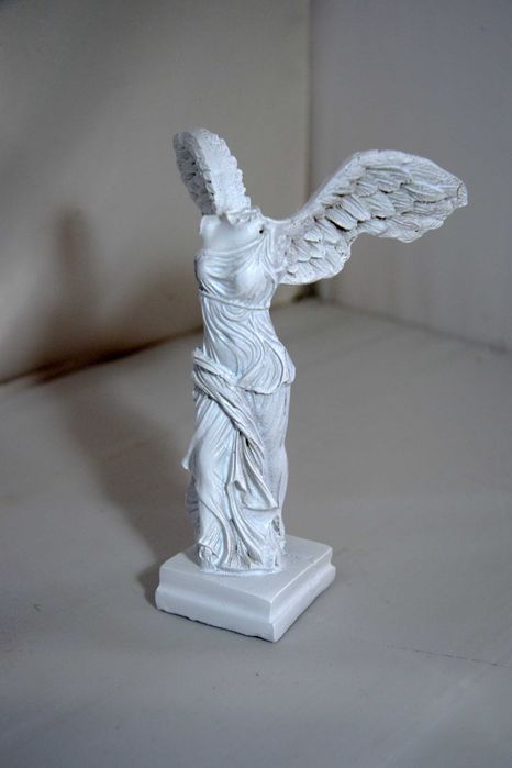 Estatueta deusa Nike