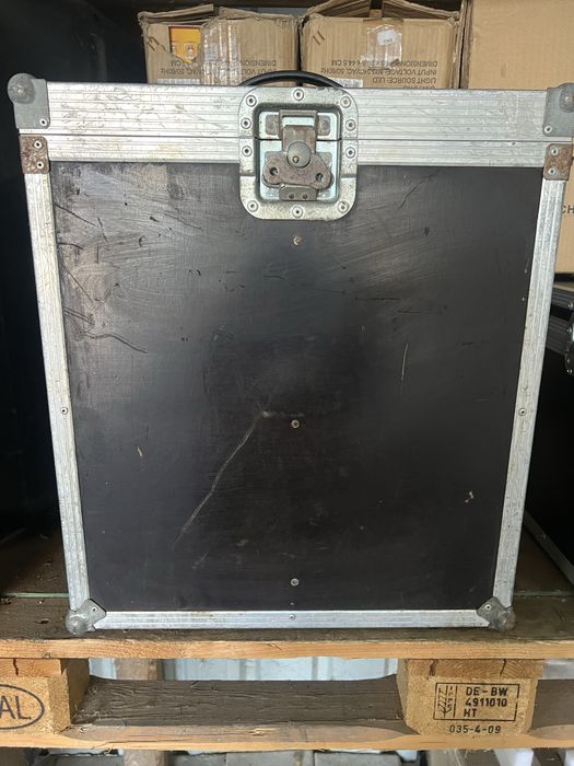 Case com 2 moving head spot led