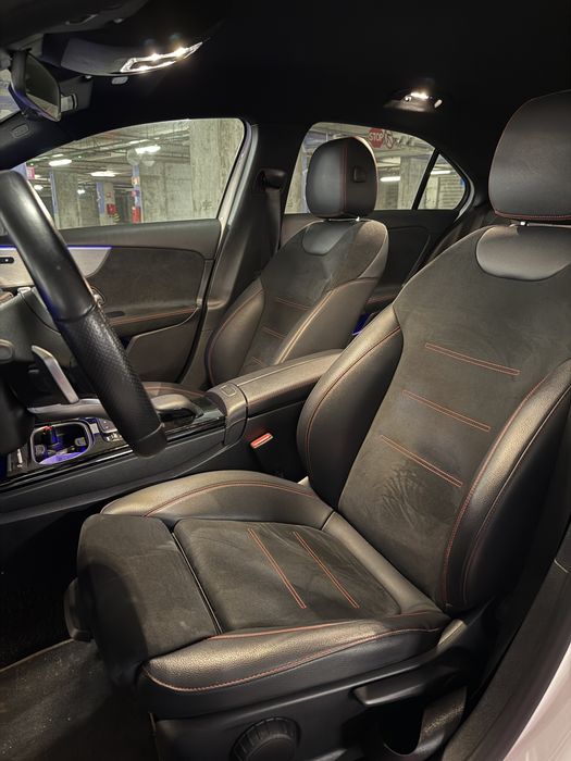 Mercedes Benz A250e Limousine AMG Line 8G-DCT