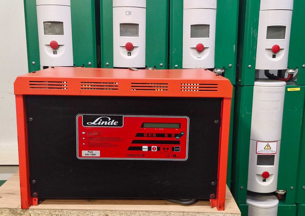 Prostownik 24V60A do baterii trakcyjnych