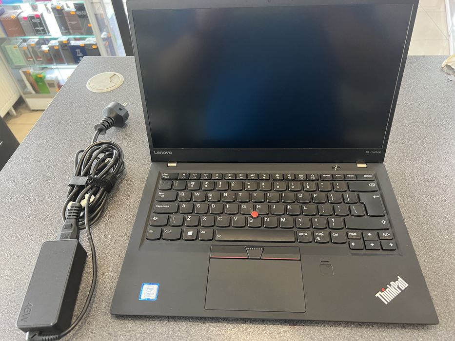 Lenovo X1 Carbon 5gen/ i5-7200U/ SSD 256gb/ DDR4 8gb/ 14”/ w2