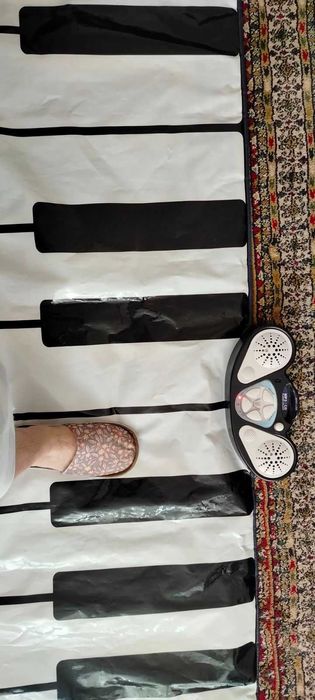 mata muzyczna  keyboard granie stopami