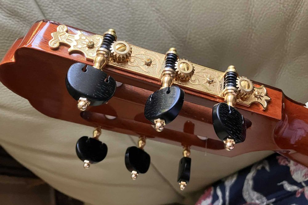 gitara klasyczna F,HIMENES modelo 400