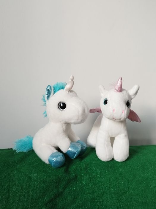 м'які іграшки різні вибирайте