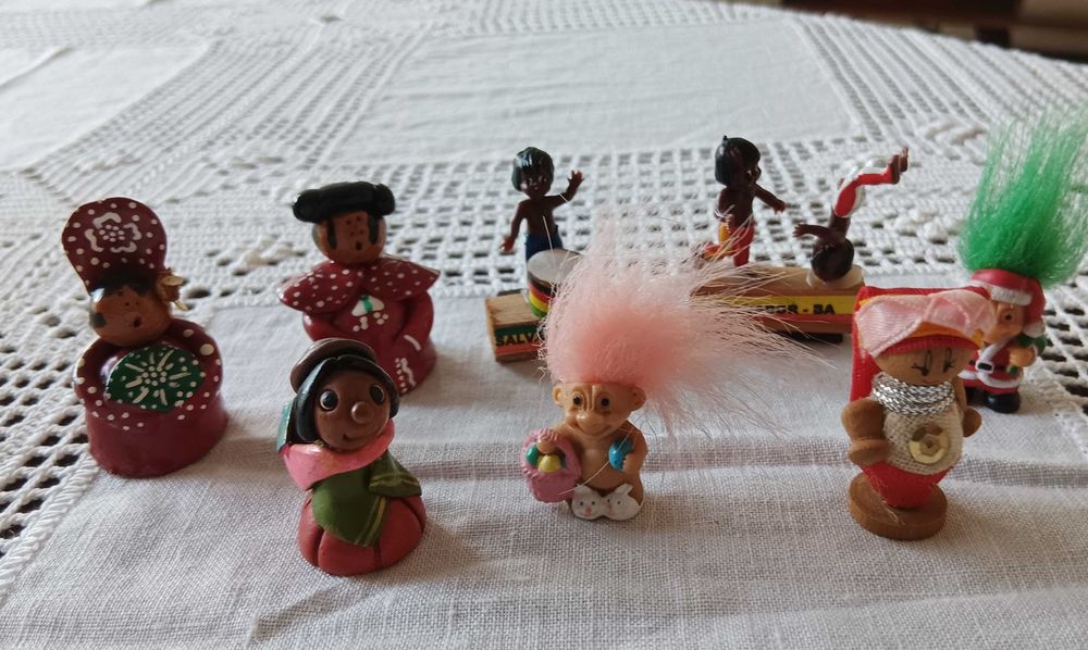 Bonecos em miniatura