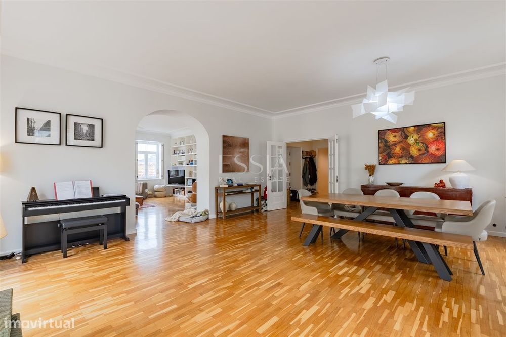 Apartamento T4 na Foz Velha a 150 metros do mar