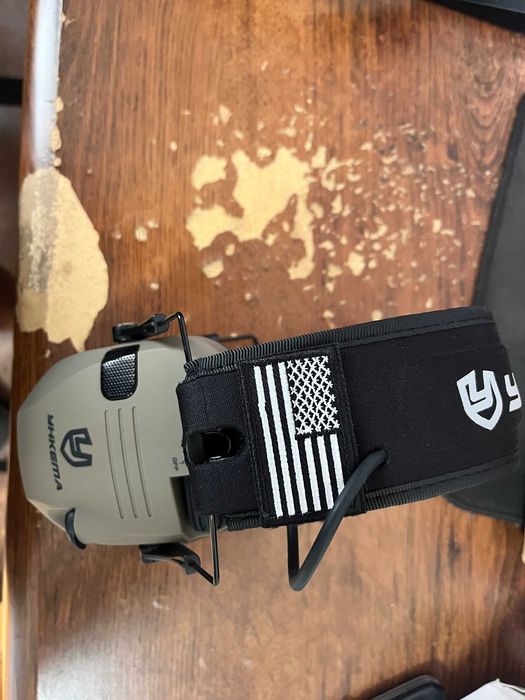 Nowoczesne słuchawki ochronne z redukcją hałasu – aktywne