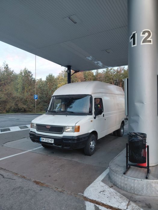 Продам  вантажівку  ldv convoy