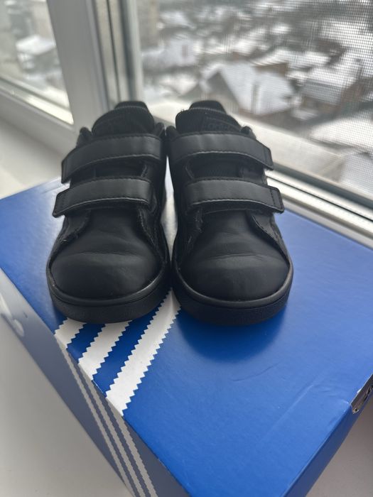Кросівки adidas 25 р.