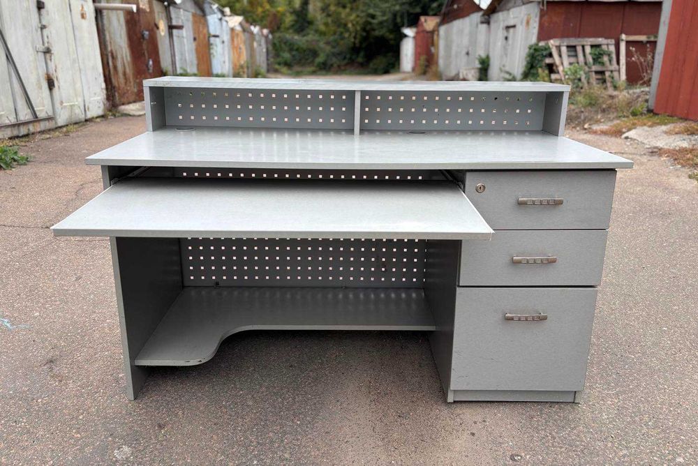 Стіл офісний учня студента