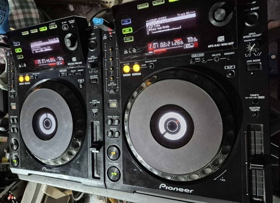 Pioneer CDJ 900 Par + DJM 700