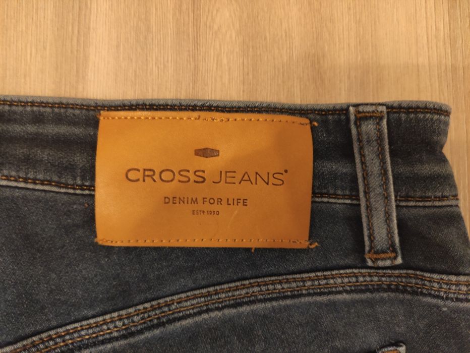 Spodnie Cross Jeans 28/30